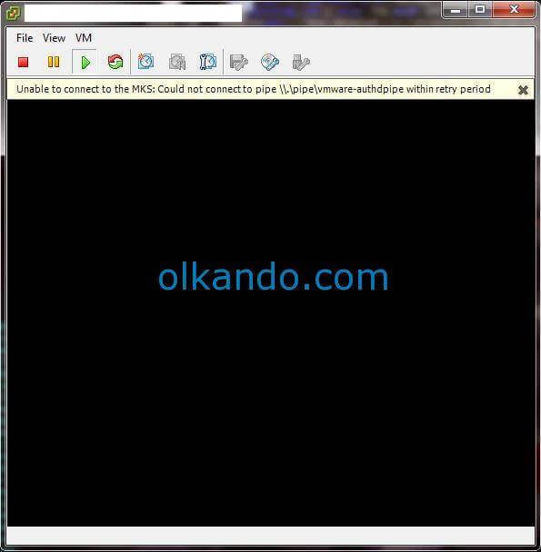 Ayrı pencerede açılan sanal makine konsolu tamamen siyah; üstteki sarı şeritte "Unable to connect to the MKS: Could not connect to pipe \\.\pipe\vmware-authdpipe within retry period" yazıyor.