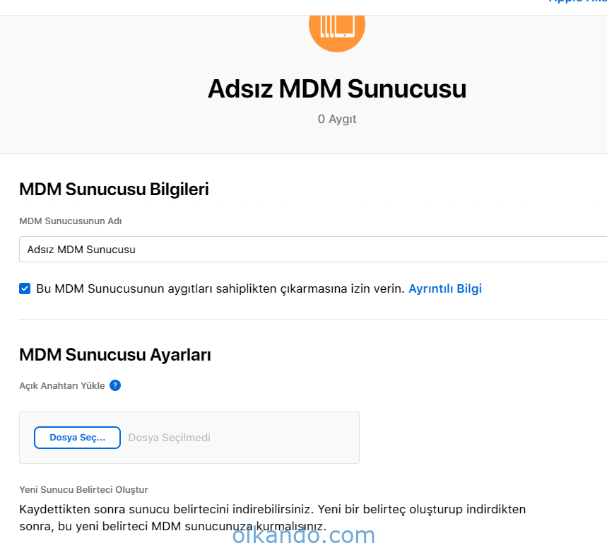Apple İşletme Yönetimi, yeni MDM sunucusu tanımlama ekranı. Sunucu adı alanı, aygıtları sahiplikten çıkarma izni kutusu ve açık anahtar yükleme bölümü görünüyor.